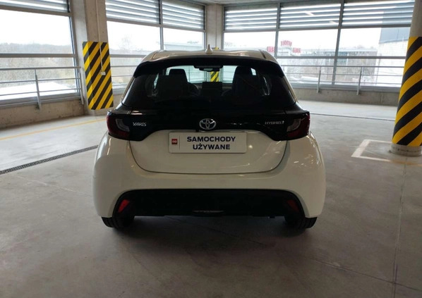 Toyota Yaris cena 94900 przebieg: 169, rok produkcji 2023 z Poznań małe 232